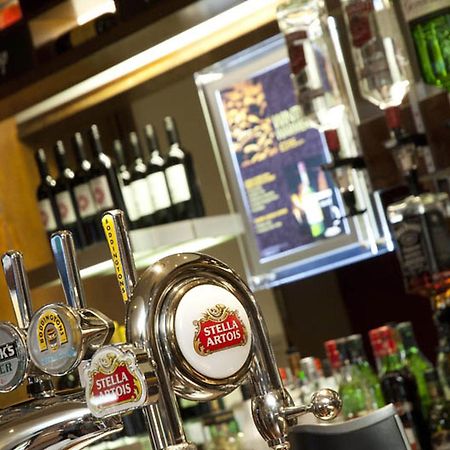 Premier Inn 캠벌리 외부 사진