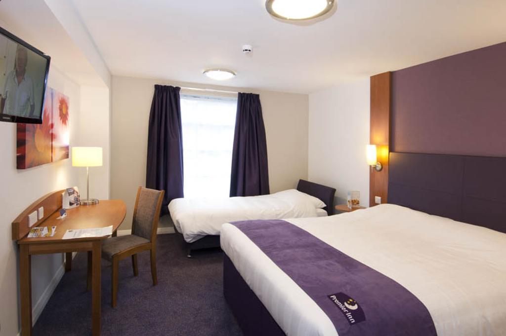 Premier Inn 캠벌리 객실 사진
